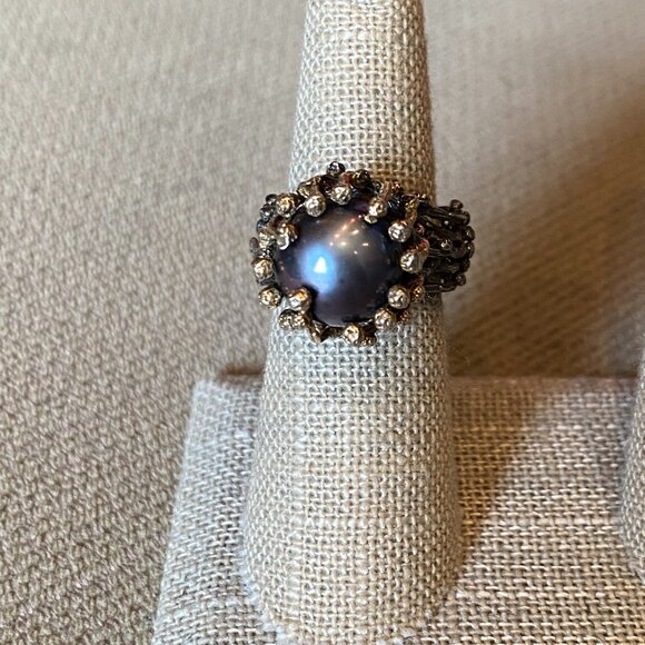 Persona Jewelry - Tahitian pearl ring 11.5mm set in oxidized silver, size is between 6 and 7
